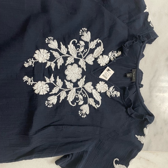 Talbots Navy Top Embroidered Gauze Ruffle Neck NWT Size XS - Picture 5 of 6